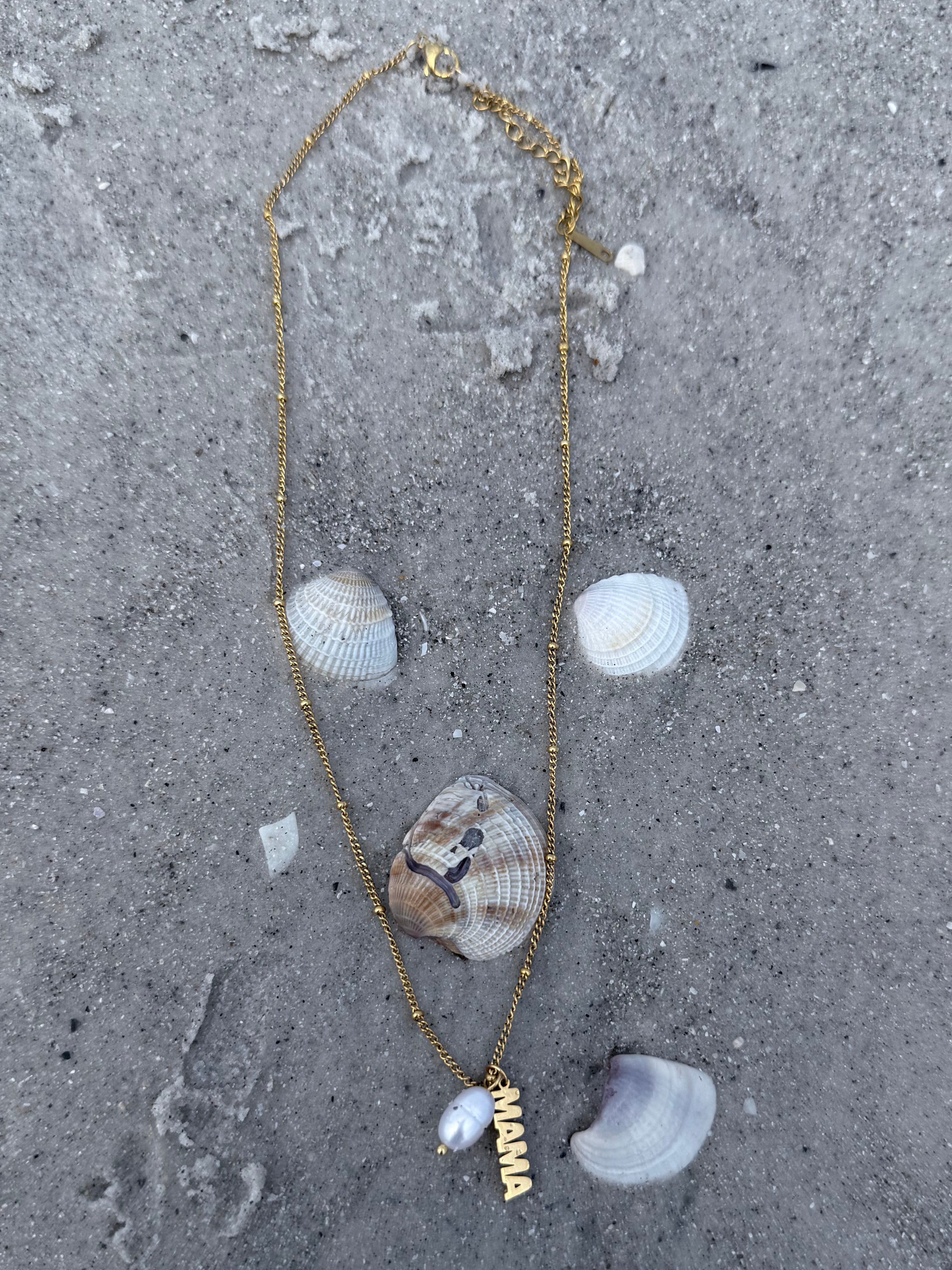 Minimal Mama Necklace
